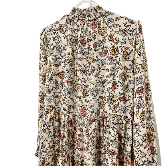 Miss Selfridge shirred smock dress in ditsy floral - Picture 5 of 8